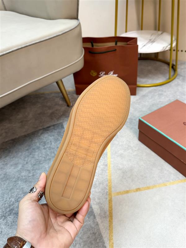 20251128153729795 320